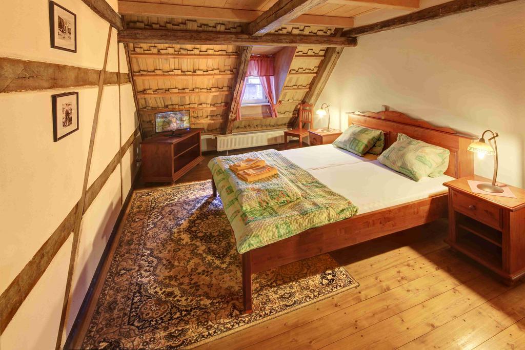 Hradni Basta Hotel Becov nad Teplou Ngoại thất bức ảnh