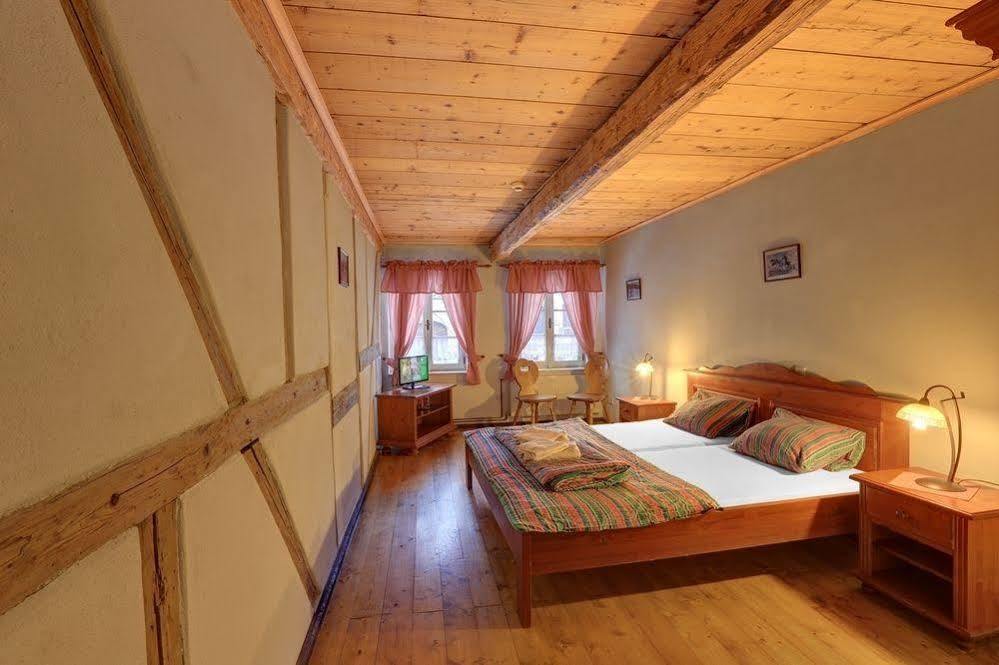 Hradni Basta Hotel Becov nad Teplou Ngoại thất bức ảnh