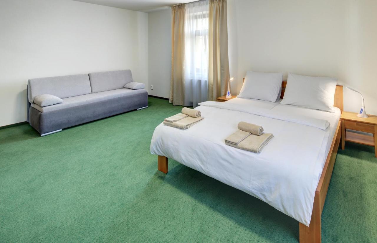Hradni Basta Hotel Becov nad Teplou Ngoại thất bức ảnh